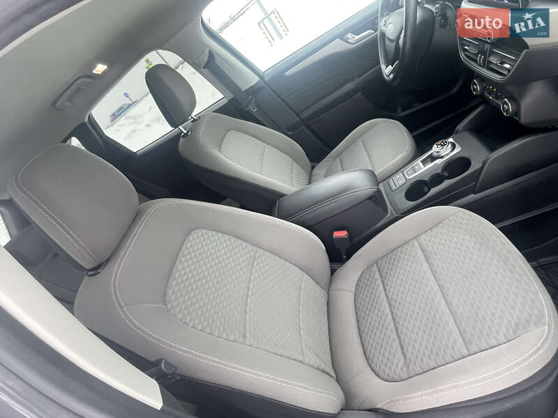 Внедорожник / Кроссовер Ford Escape 2021 в Львове