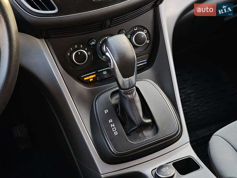 Внедорожник / Кроссовер Ford Escape 2015 в Харькове