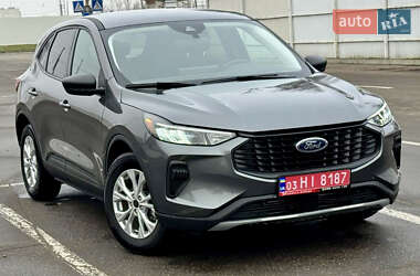 Позашляховик / Кросовер Ford Escape 2025 в Ужгороді