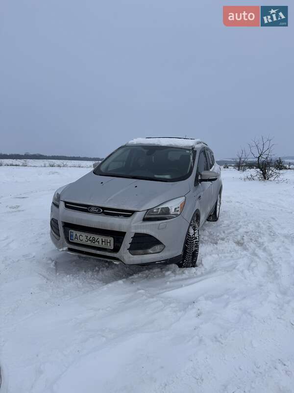 Позашляховик / Кросовер Ford Escape 2015 в Нововолинську