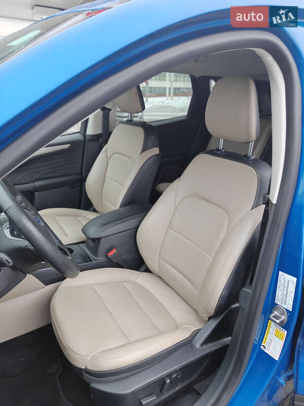 Позашляховик / Кросовер Ford Escape 2021 в Києві