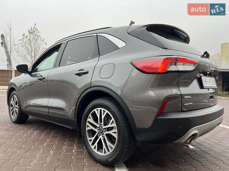 Позашляховик / Кросовер Ford Escape 2021 в Києві
