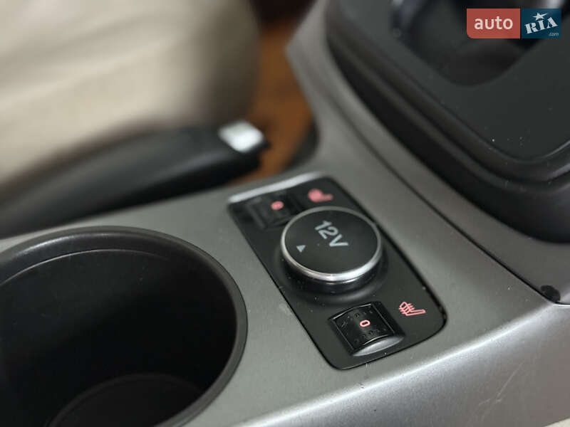 Внедорожник / Кроссовер Ford Escape 2014 в Ивано-Франковске