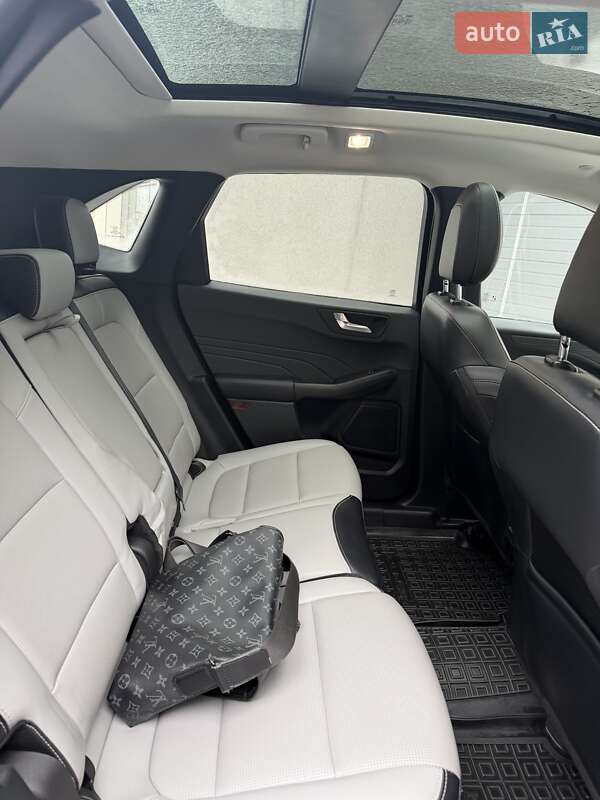 Позашляховик / Кросовер Ford Escape 2023 в Києві фото 11 Позашляховик / Кросовер Ford Escape 2023 в Києві