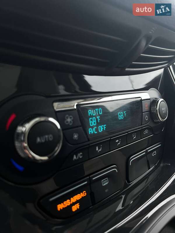 Позашляховик / Кросовер Ford Escape 2015 в Львові фото 18 Позашляховик / Кросовер Ford Escape 2015 в Львові