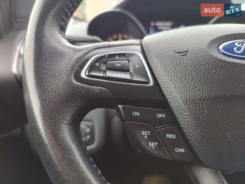 Позашляховик / Кросовер Ford Escape 2017 в Тернополі