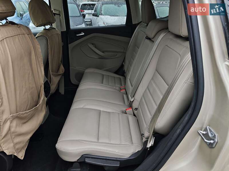 Внедорожник / Кроссовер Ford Escape 2016 в Харькове
