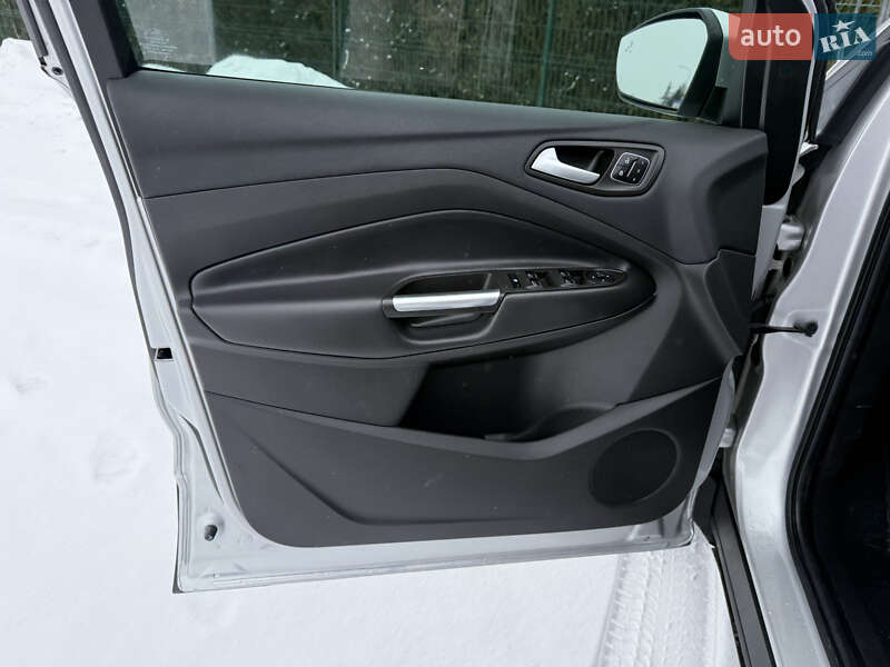 Позашляховик / Кросовер Ford Escape 2017 в Стрию фото 50 Позашляховик / Кросовер Ford Escape 2017 в Стрию