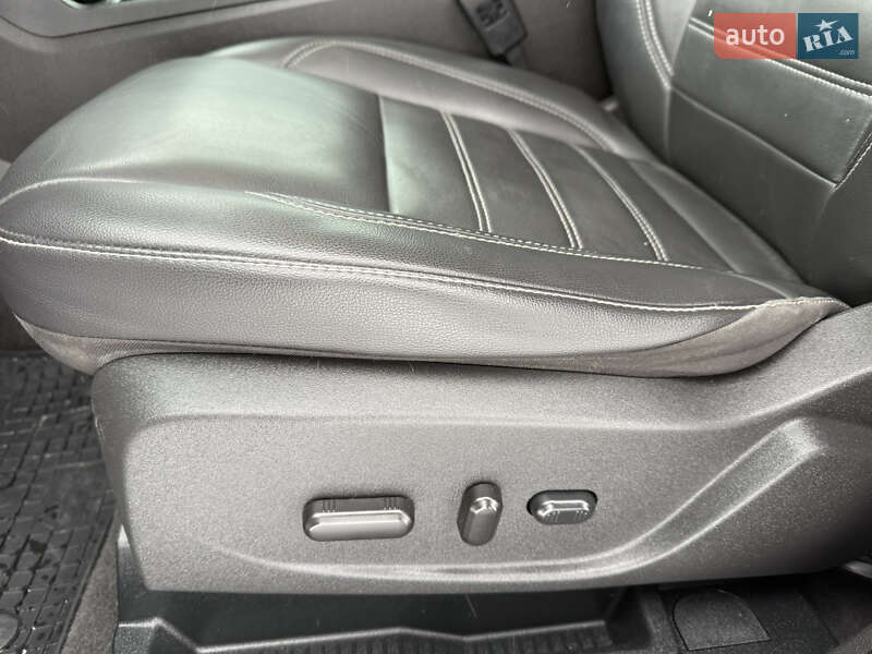 Позашляховик / Кросовер Ford Escape 2017 в Стрию фото 55 Позашляховик / Кросовер Ford Escape 2017 в Стрию