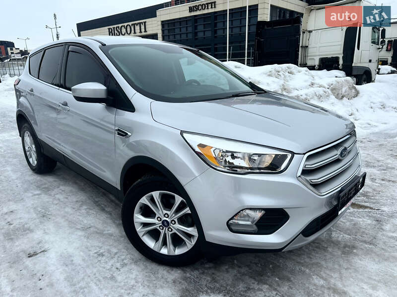 Позашляховик / Кросовер Ford Escape 2019 в Львові