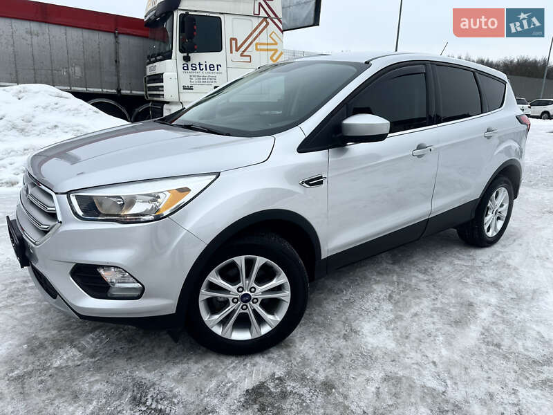 Позашляховик / Кросовер Ford Escape 2019 в Львові