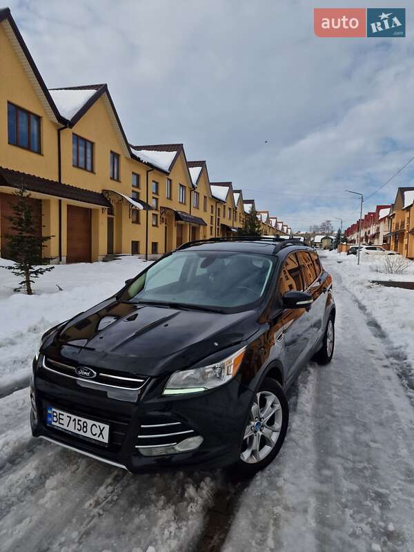 Внедорожник / Кроссовер Ford Escape 2012 в Стрые