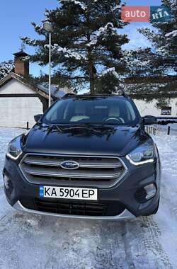 Внедорожник / Кроссовер Ford Escape 2016 в Ивано-Франковске