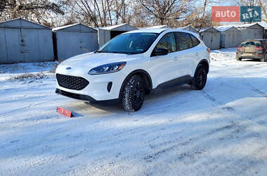 Внедорожник / Кроссовер Ford Escape 2020 в Днепре