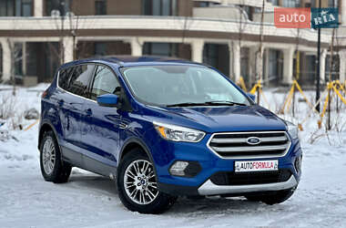 Внедорожник / Кроссовер Ford Escape 2017 в Киеве
