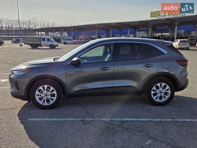 Внедорожник / Кроссовер Ford Escape 2023 в Днепре