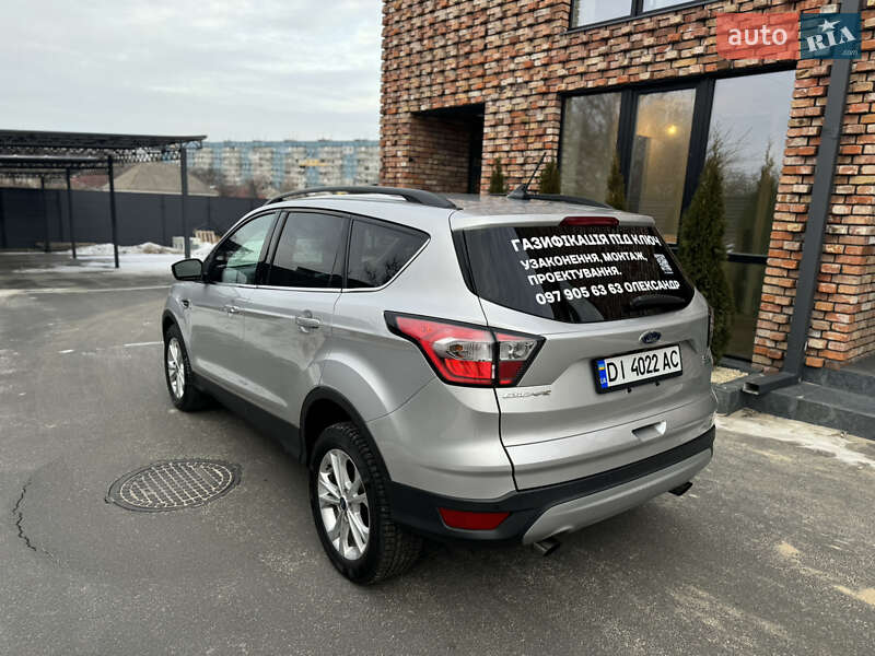 Внедорожник / Кроссовер Ford Escape 2017 в Днепре