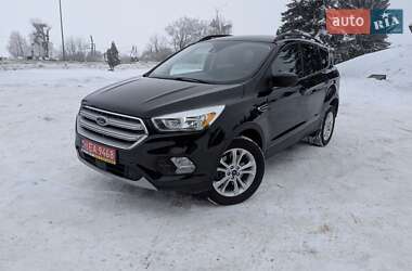 Внедорожник / Кроссовер Ford Escape 2018 в Дубно