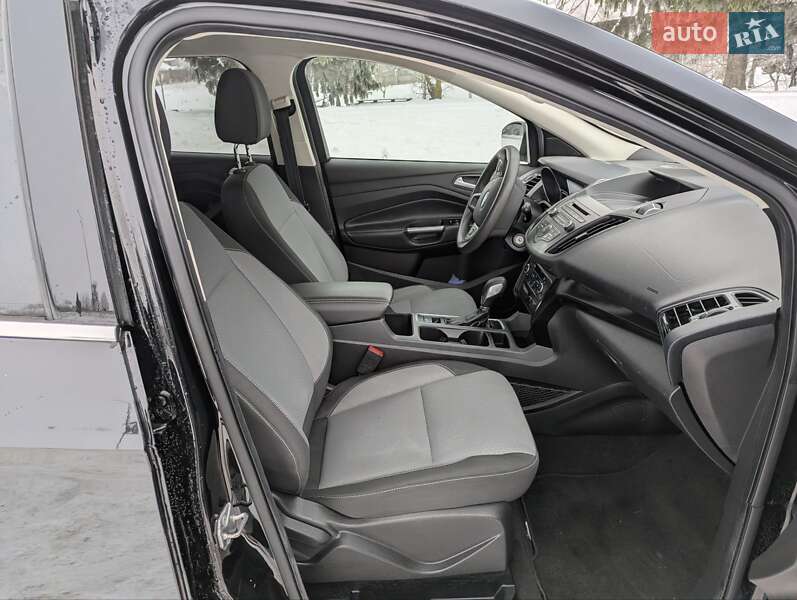 Позашляховик / Кросовер Ford Escape 2018 в Дубні