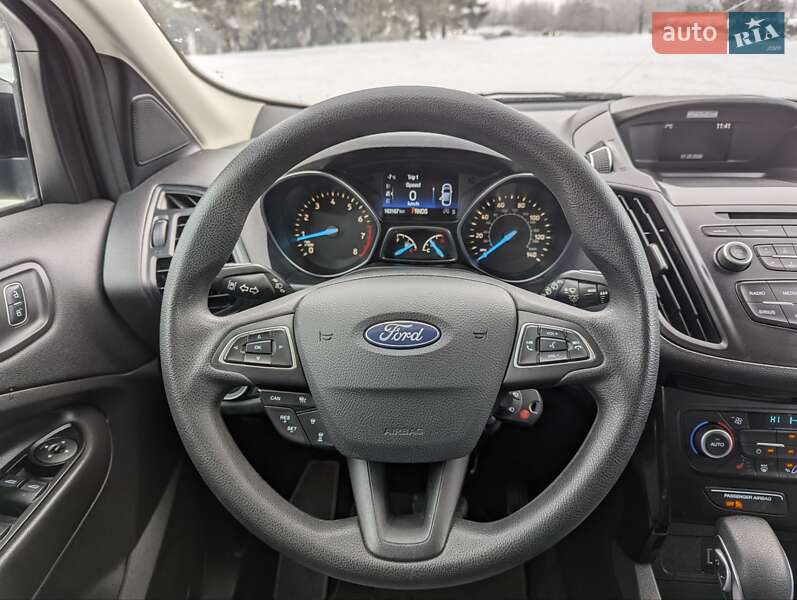 Позашляховик / Кросовер Ford Escape 2018 в Дубні