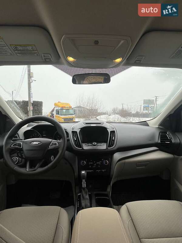 Позашляховик / Кросовер Ford Escape 2017 в Львові