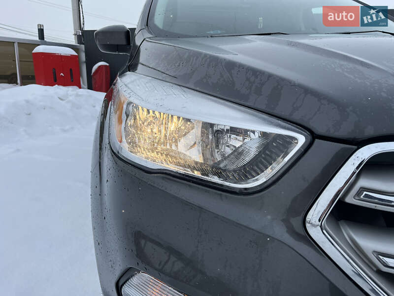Позашляховик / Кросовер Ford Escape 2018 в Софіївській Борщагівці
