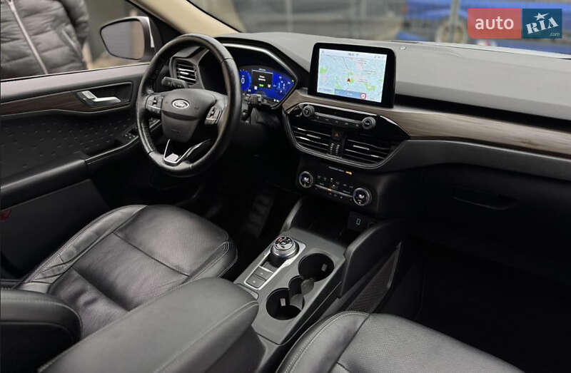 Внедорожник / Кроссовер Ford Escape 2020 в Киеве