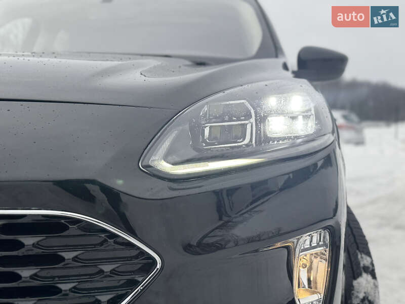 Позашляховик / Кросовер Ford Escape 2021 в Стрию