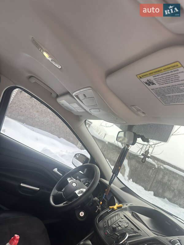 Позашляховик / Кросовер Ford Escape 2013 в Івано-Франківську