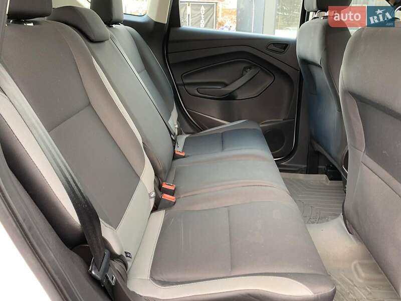 Позашляховик / Кросовер Ford Escape 2015 в Вінниці