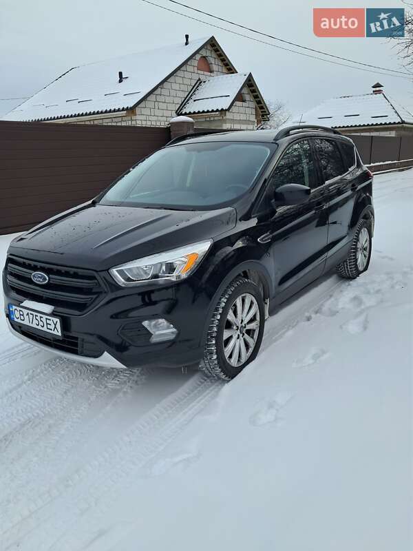 Внедорожник / Кроссовер Ford Escape 2019 в Киеве