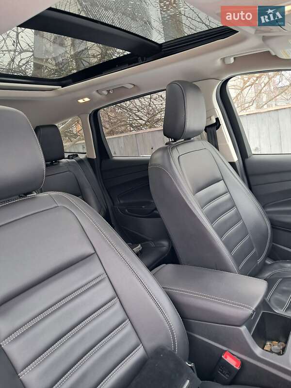 Внедорожник / Кроссовер Ford Escape 2019 в Киеве