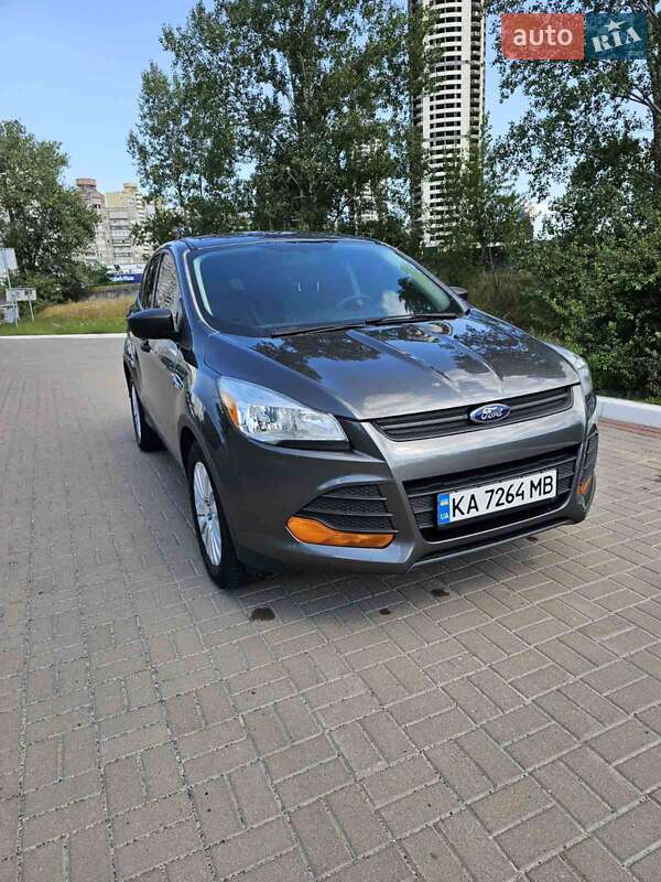 Внедорожник / Кроссовер Ford Escape 2015 в Киеве