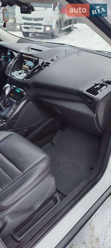 Внедорожник / Кроссовер Ford Escape 2014 в Сумах