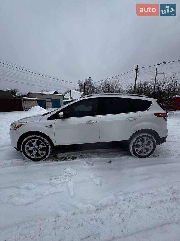Позашляховик / Кросовер Ford Escape 2016 в Києві