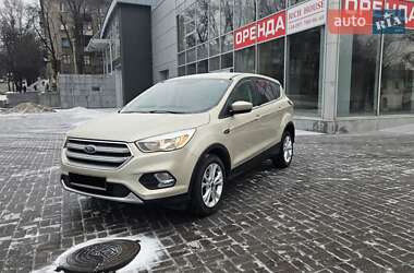 Внедорожник / Кроссовер Ford Escape 2017 в Каменском