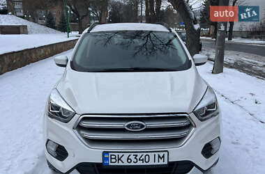 Позашляховик / Кросовер Ford Escape 2018 в Могилів-Подільському