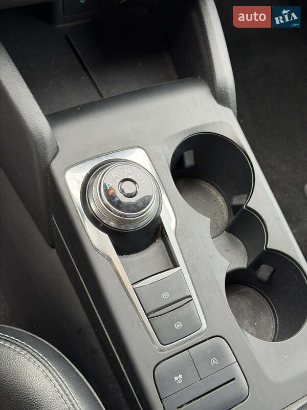 Позашляховик / Кросовер Ford Escape 2019 в Рівному