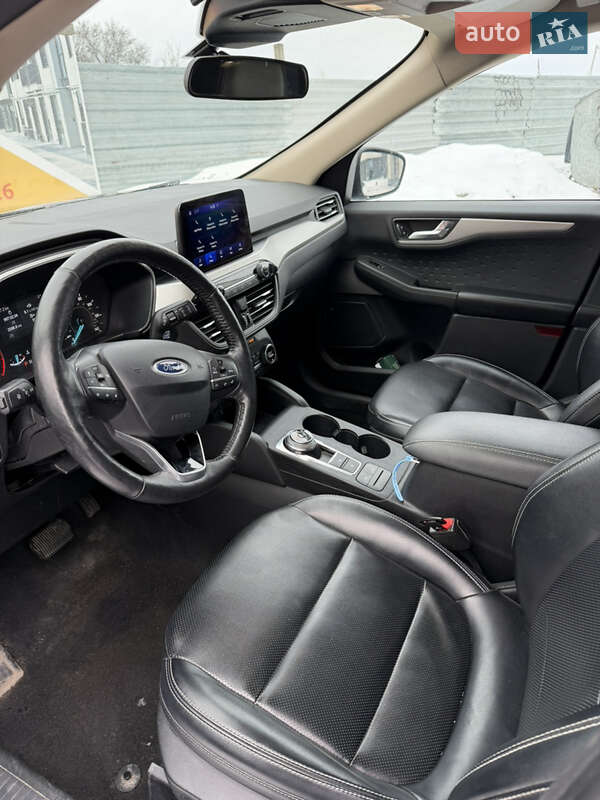 Позашляховик / Кросовер Ford Escape 2019 в Рівному