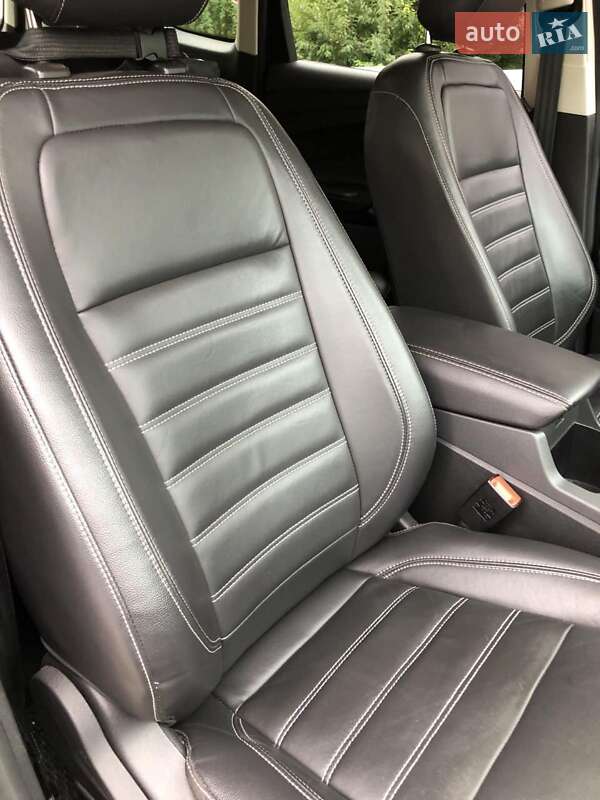 Позашляховик / Кросовер Ford Escape 2018 в Львові