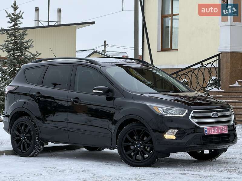 Позашляховик / Кросовер Ford Escape 2018 в Дрогобичі