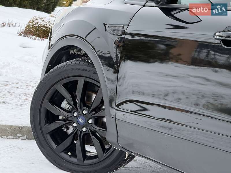 Позашляховик / Кросовер Ford Escape 2018 в Дрогобичі