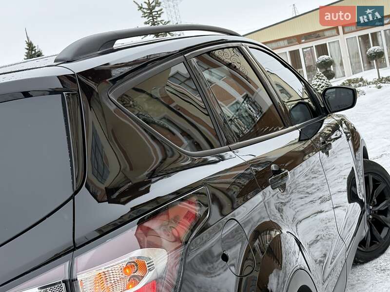 Позашляховик / Кросовер Ford Escape 2018 в Дрогобичі