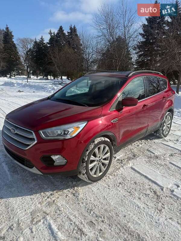 Внедорожник / Кроссовер Ford Escape 2019 в Львове