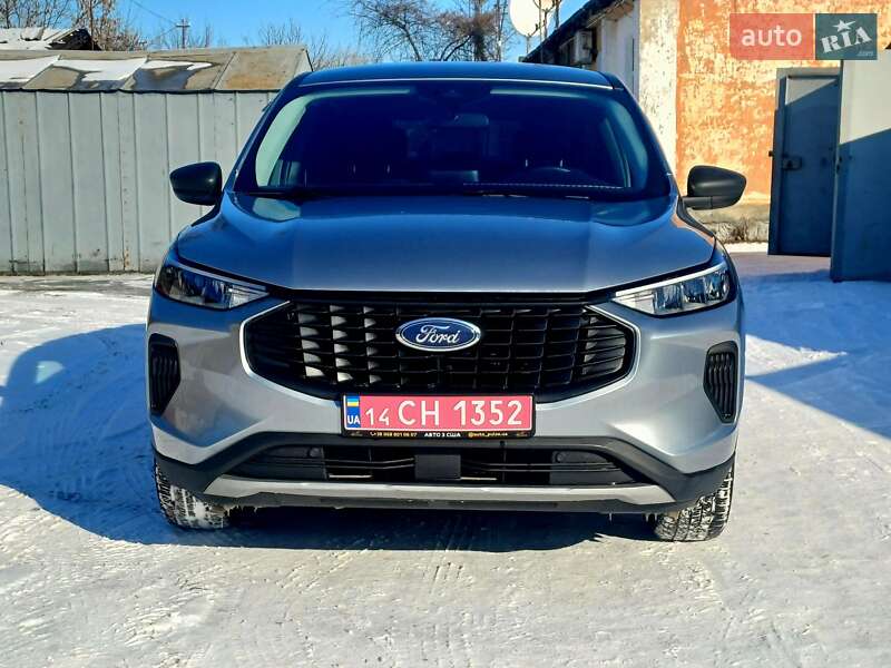 Внедорожник / Кроссовер Ford Escape 2023 в Полтаве