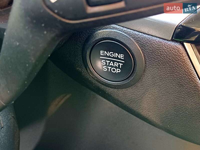 Внедорожник / Кроссовер Ford Escape 2023 в Полтаве