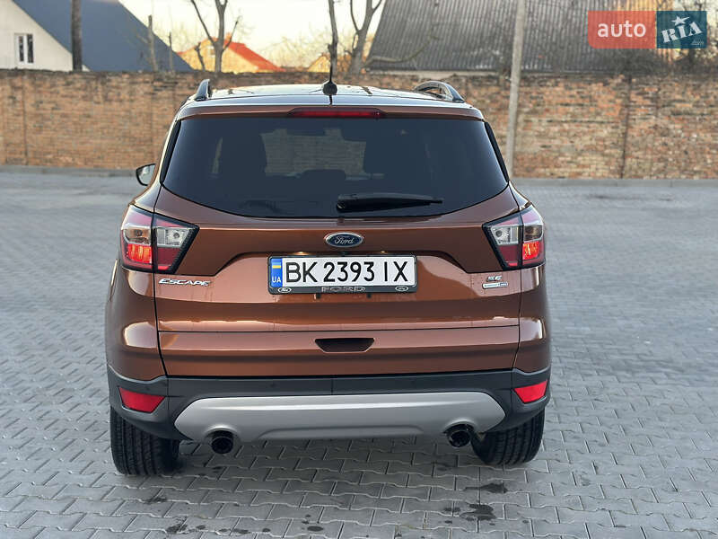 Внедорожник / Кроссовер Ford Escape 2017 в Дубно