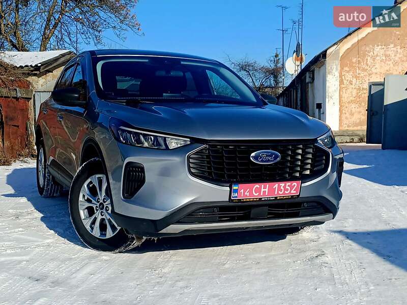 Внедорожник / Кроссовер Ford Escape 2023 в Полтаве
