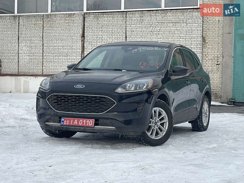 Позашляховик / Кросовер Ford Escape 2020 в Львові