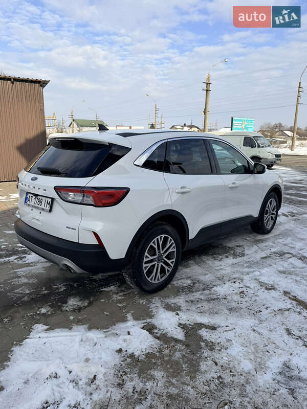 Внедорожник / Кроссовер Ford Escape 2022 в Ивано-Франковске
